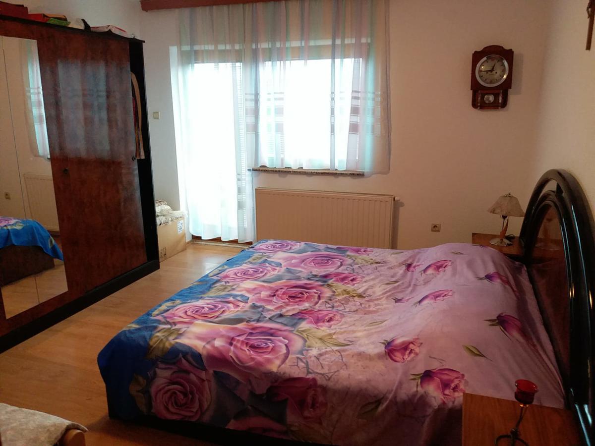 Kuca Za Odmor Sarcevic Apartment Prozor Bagian luar foto