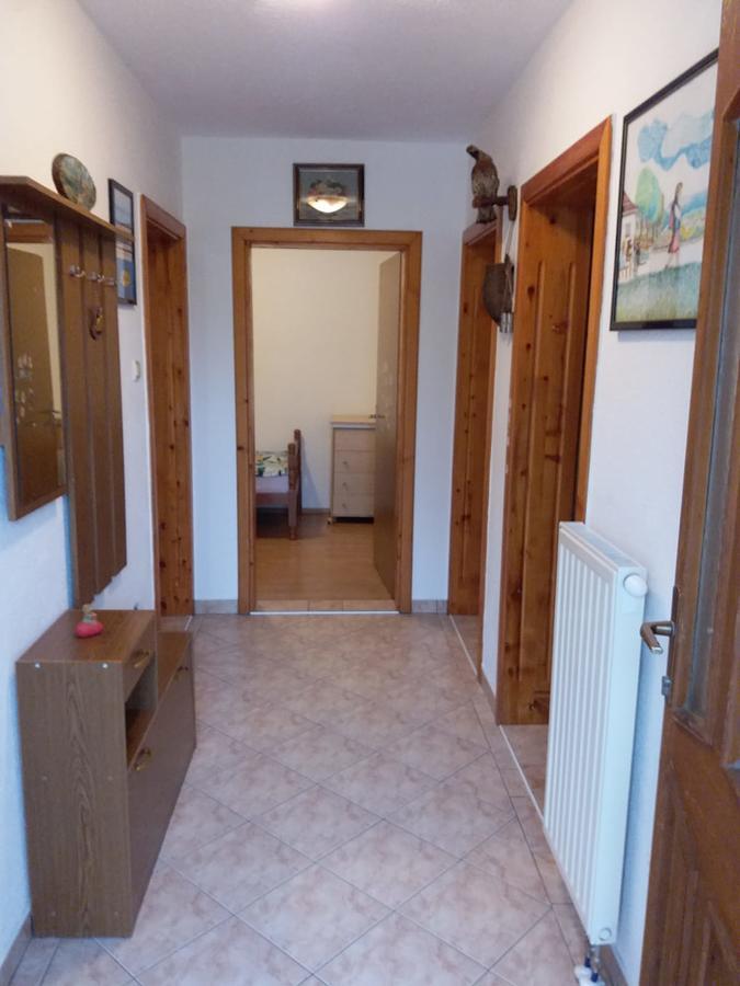 Kuca Za Odmor Sarcevic Apartment Prozor Bagian luar foto