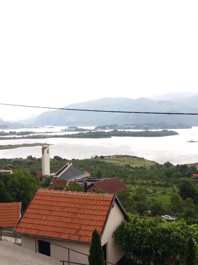 Kuca Za Odmor Sarcevic Apartment Prozor Bagian luar foto