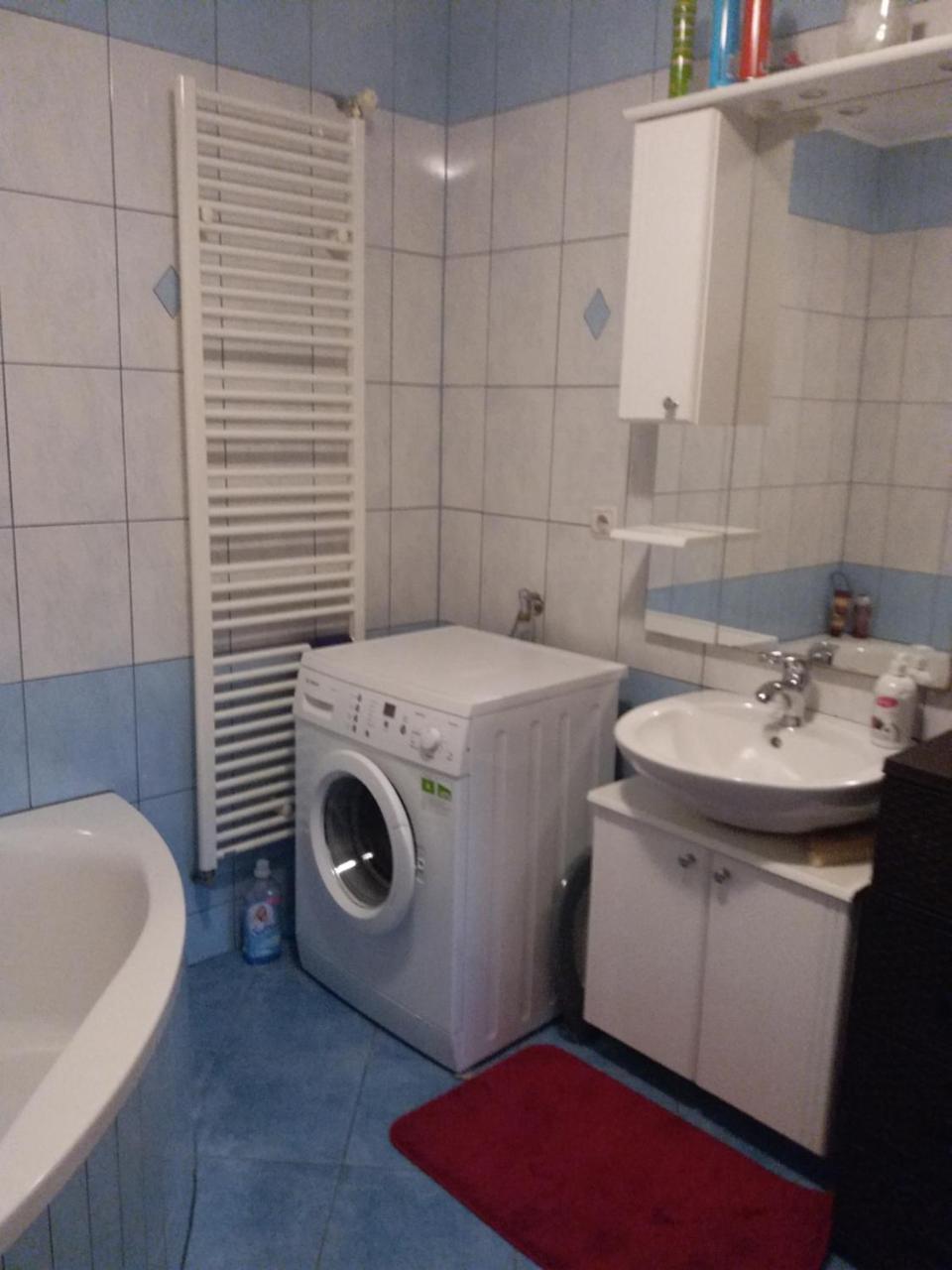 Kuca Za Odmor Sarcevic Apartment Prozor Bagian luar foto