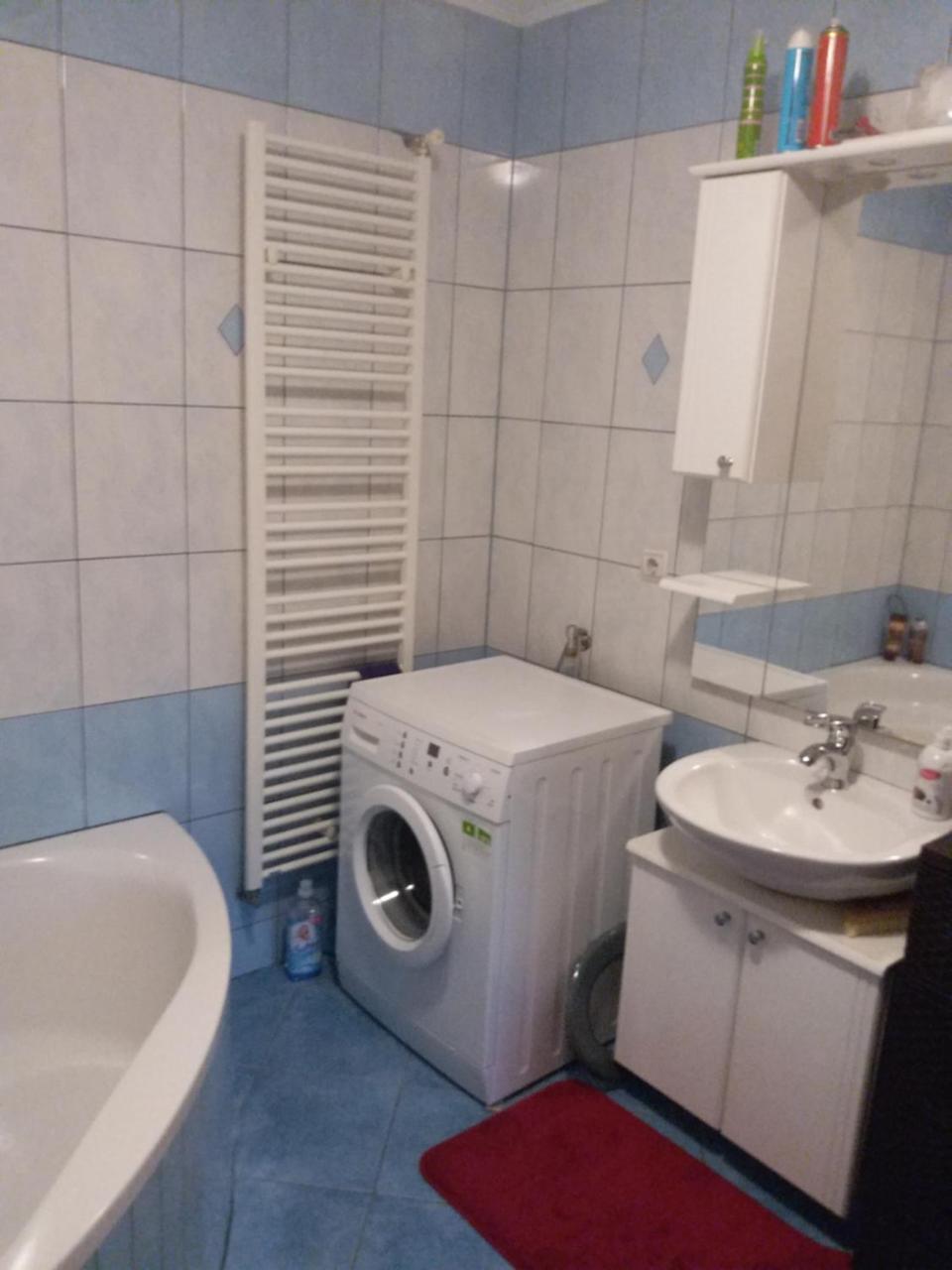 Kuca Za Odmor Sarcevic Apartment Prozor Bagian luar foto